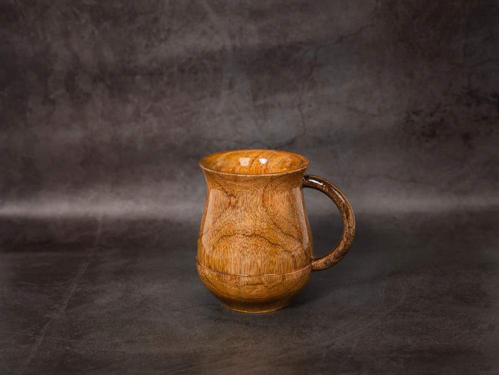 נטלה מיוחדת מעץ מנגו